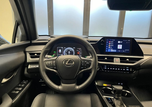 Lexus UX cena 167900 przebieg: 3500, rok produkcji 2022 z Biłgoraj małe 29